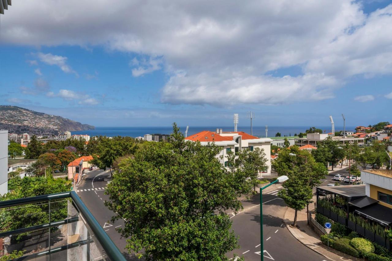 Barreiros III By An Island Apart Funchal  Buitenkant foto